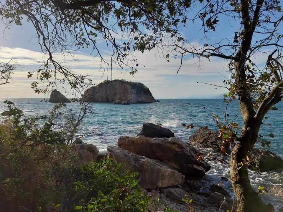 Apartments Marina Utjeha Εξωτερικό φωτογραφία