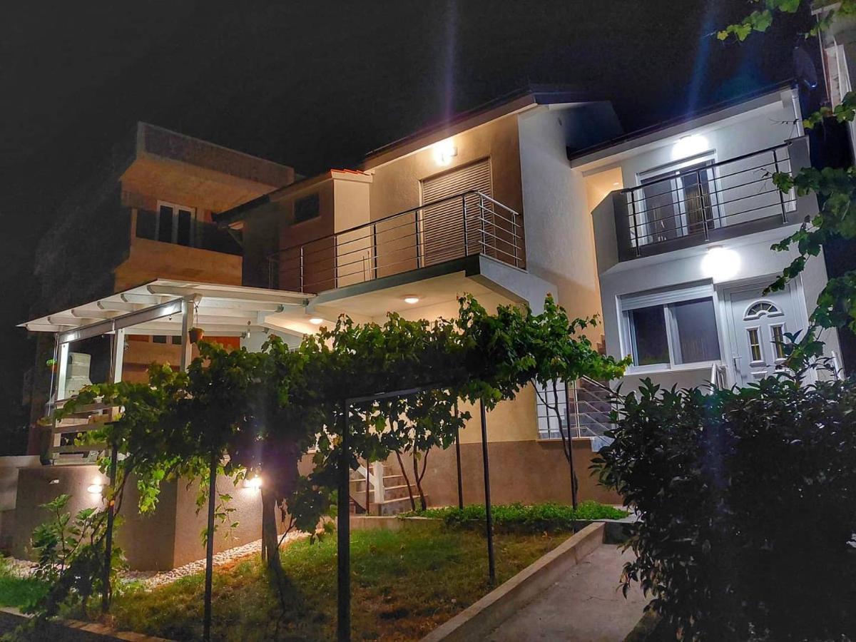 Apartments Marina Utjeha Εξωτερικό φωτογραφία