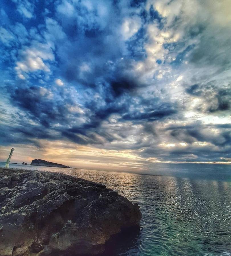 Apartments Marina Utjeha Εξωτερικό φωτογραφία