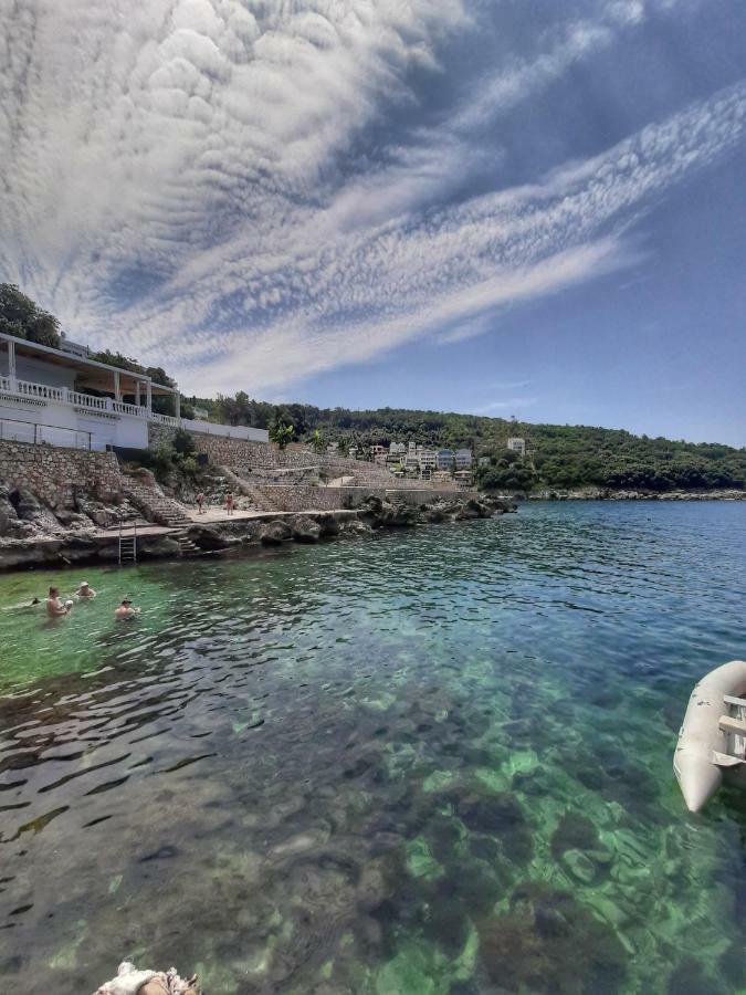 Apartments Marina Utjeha Εξωτερικό φωτογραφία