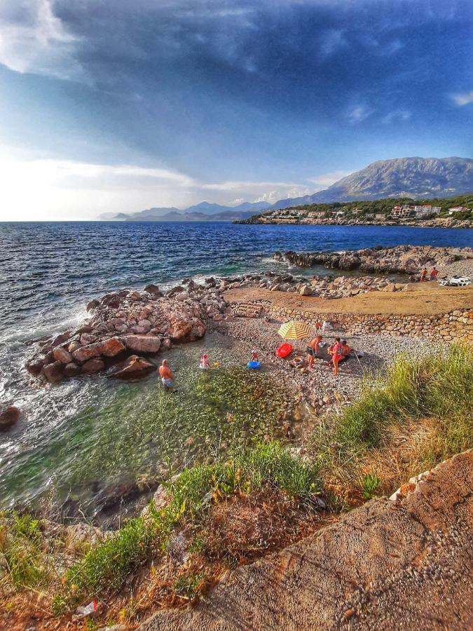 Apartments Marina Utjeha Εξωτερικό φωτογραφία